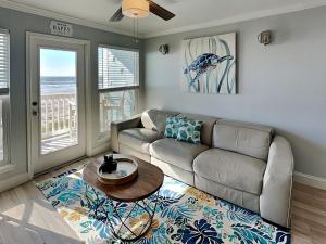Seascape 1110-Parrot Paradise