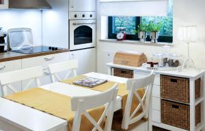 1 Bedroom Beautiful Apartment In Bibinje