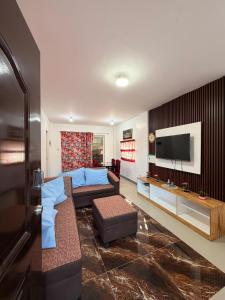 Whole House Staycation Near Tagaytay with Parking