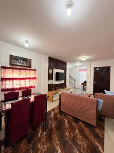 Whole House Staycation Near Tagaytay with Parking