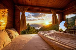 Mống Vàng Retreat Tà Xùa