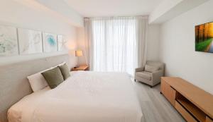 City View Getaway 2BR Beachwalk Resort