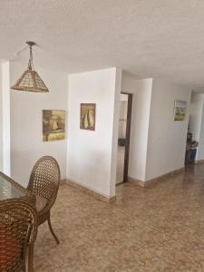 Beautiful and spacious apartment with ocean views