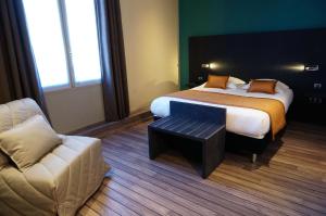 Hotels LOGIS Hotel de Bourgogne - Macon : photos des chambres