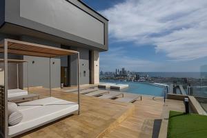 Nuevo apartamento de 1 dormitorio con vista al mar y al lago