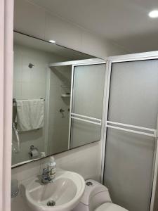 Nice and comfortable apartment with ocean views