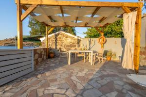 Ambelos, Lesvos Beach House