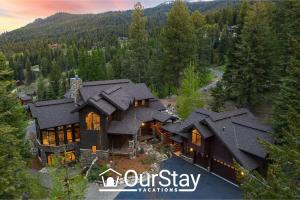 LUXE Tamarack Estate Lodge Spa Ski InOut