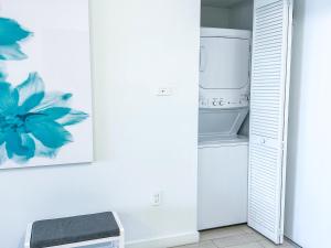 Intracoastal Living 2BR Pininfarina Resort