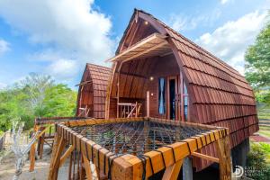 Suwehan Rey Cliff House