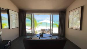 WHITE SAND ARK RESORT