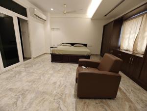 Spacious 3bhk premium flat at prime are