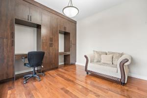 Elizabeths Oasis Luxury Retreat in West Edmonton