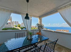 Sea View Art Apartments Postira