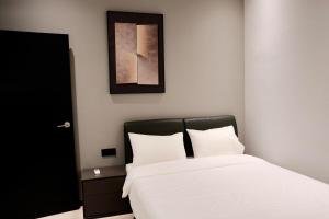 Discover OnyxVacay Home5 bustling city n Karaoke