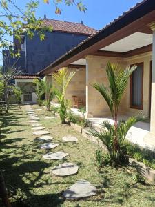 Ari Guest House 11
