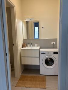 Rovelli 61 apartment 3 Como