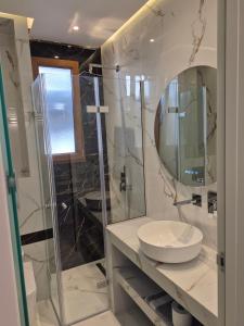 Athena Luxury Vila