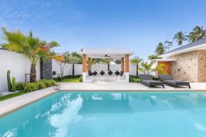 Suntree1 - 3BR Pool Villa - Choeng Mon Beach by MO Estate