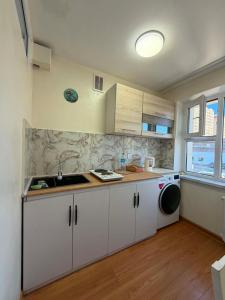Comfortable Studio Stay in Downtown UB
