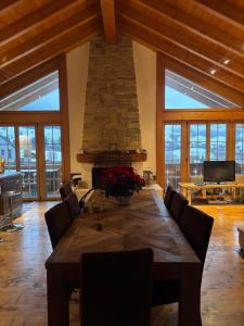 Charming chalet, heart of village