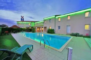 拉尔马林洛基斯酒店 - 沙特拉永普拉日