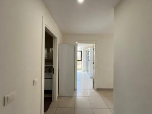 bir oda bir salon denize 300 metre mesafede