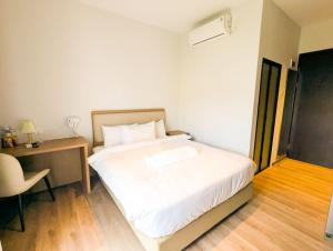 Lovina 3-20 at Azure Suites near Awal Bros Hospital