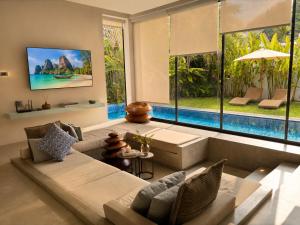 Chic Villa with Pool and Garden near Naiyang Beach - Cocoon 1 34-13