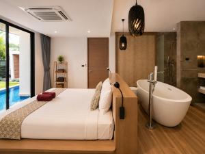Chic Villa with Pool and Garden near Naiyang Beach - Cocoon 1 34-13