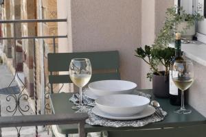 Gaia & Olive - Modern House with Garden and Balcony
