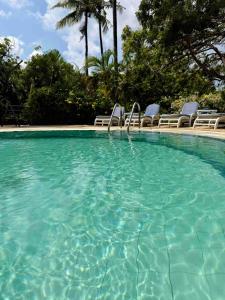 Mwanana House 3 bedroom Villa Pool, Walk to Beach