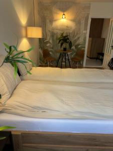 One Room Apartment- Self Check-in 24h