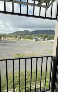 Modern 1BR Mountain View Pool Sauna Wi-Fi