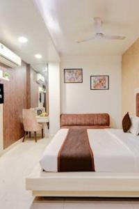 Hotel 7th Heaven - Newly Built Best Couple-Friendly Hotel in Delhi