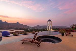 StayVista at Villa Santora with BBQ, Infinity Pool