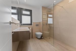 Suite 414 Modern Living, Big Terrace & Sea Views