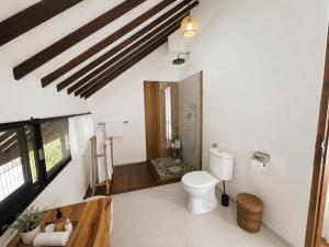 Casa Oaxaca - Luxury Oasis Near Padang Padang Beach
