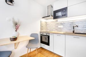 Sunny 2 room apartment in the heart of Buda