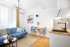 Sunny 2 room apartment in the heart of Buda