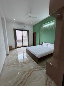 The Canopy House - 3 BHK in heart of the city