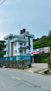 New road side hotel