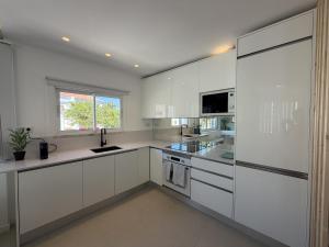 Central Town 2-Bedroom Classy Apartment Albufeira