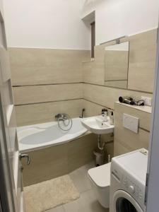 Clear 3 Apartment