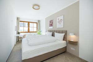 Close to River and City - Group Apartments