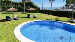 Luxury 5BR Villa Benalmádena Pool & Jacuzzi REF073