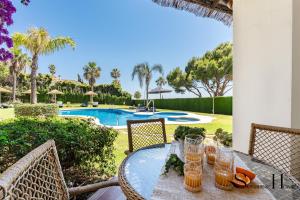 Luxury 5BR Villa Benalmádena Pool & Jacuzzi REF073
