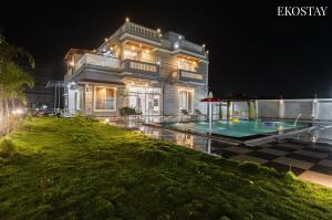 EKOSTAY Gold - Hexagon Villa