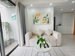 Sarah Home 2BR- Masteri Thao Dien