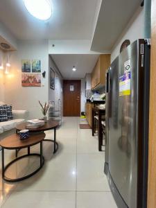 Jajas Place at Shell Residences with Balcony Pool View